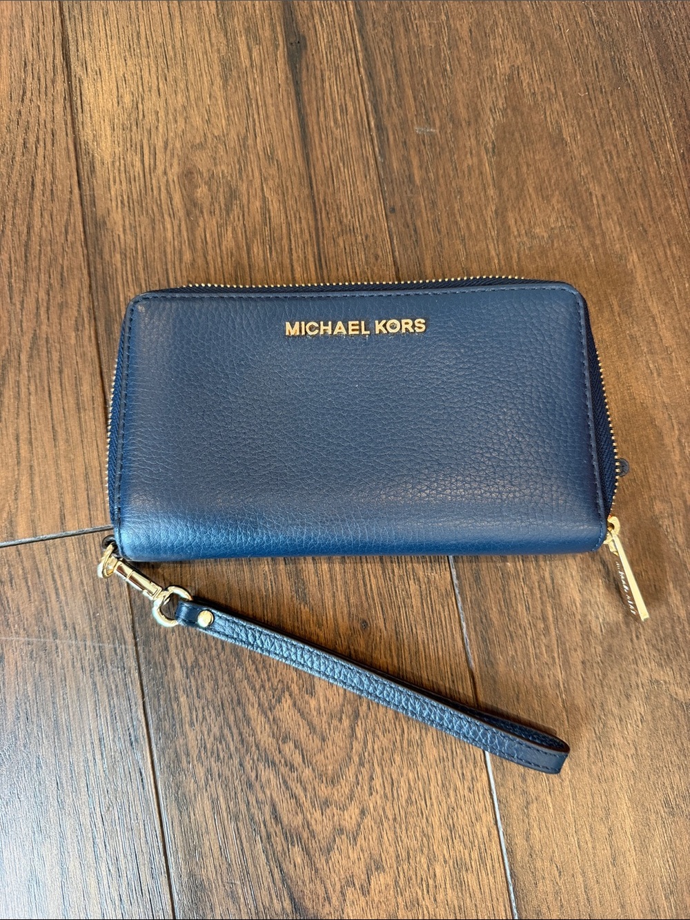 Michael Kors Jet Set Travel Large Leather Continental Wallet Navy - C74-004